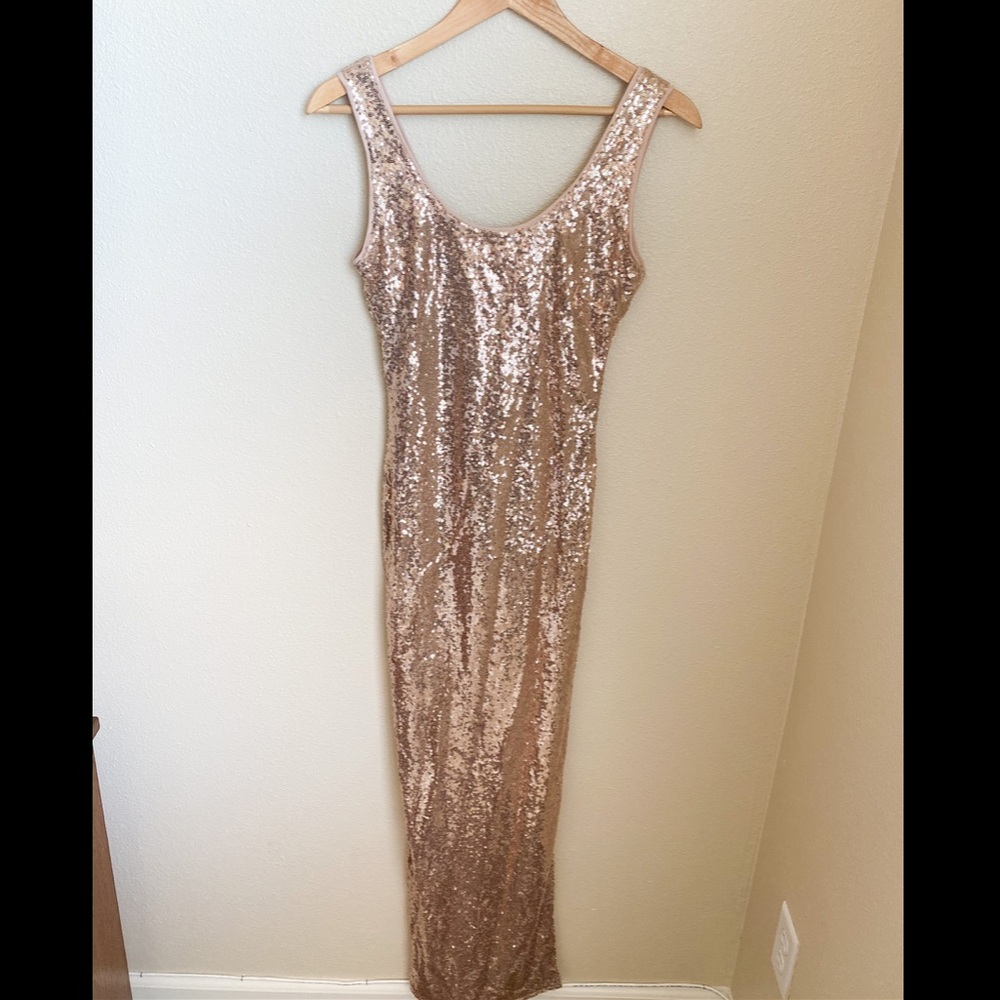 Perfect for NYE! Golden sequin long dress small